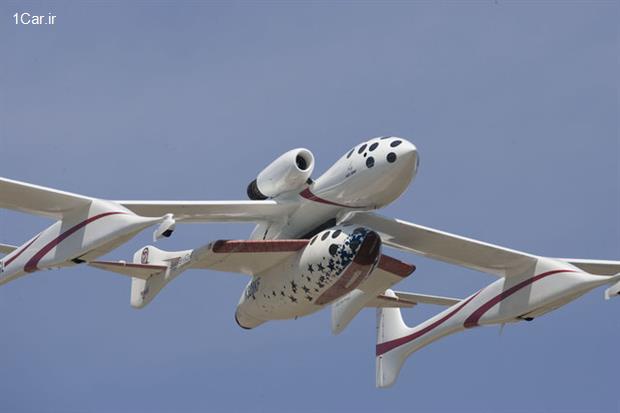 اولین سفر فضایی خصوصی با SpaceShipOne